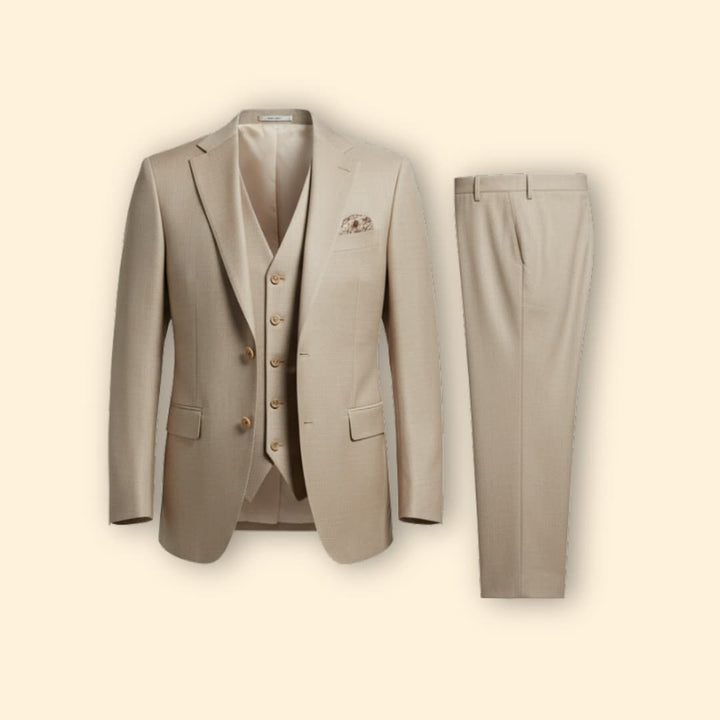 Men’s Suit with Structured Fit