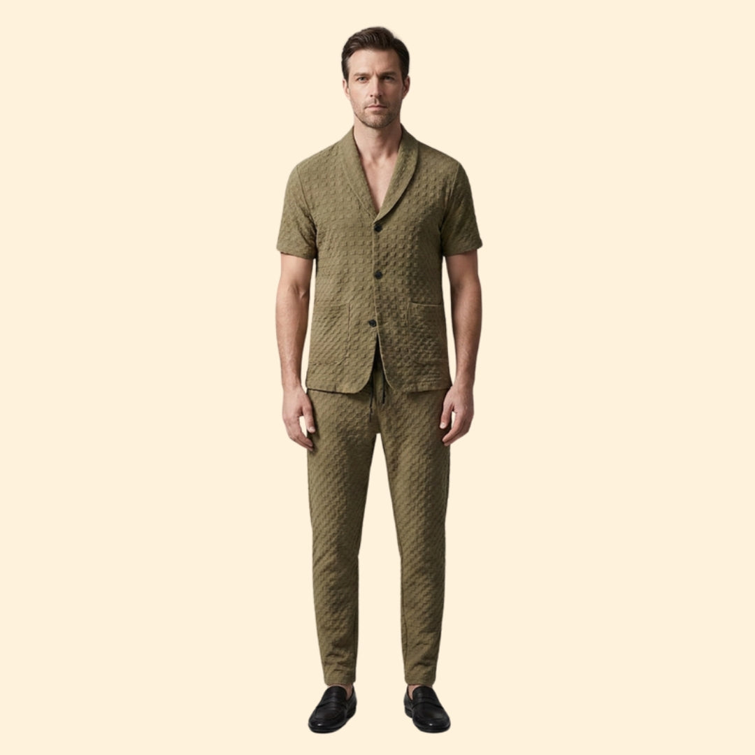 Men’s Casual Patterned Outfit