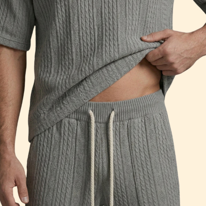 Men’s Knit V-Neck Set