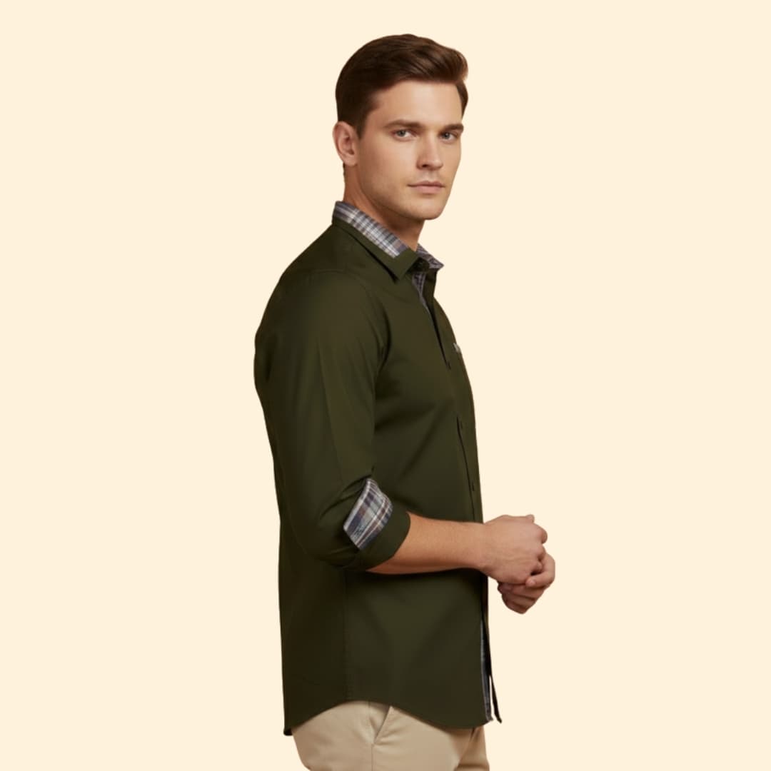 Men's Plaid Trim Shirt