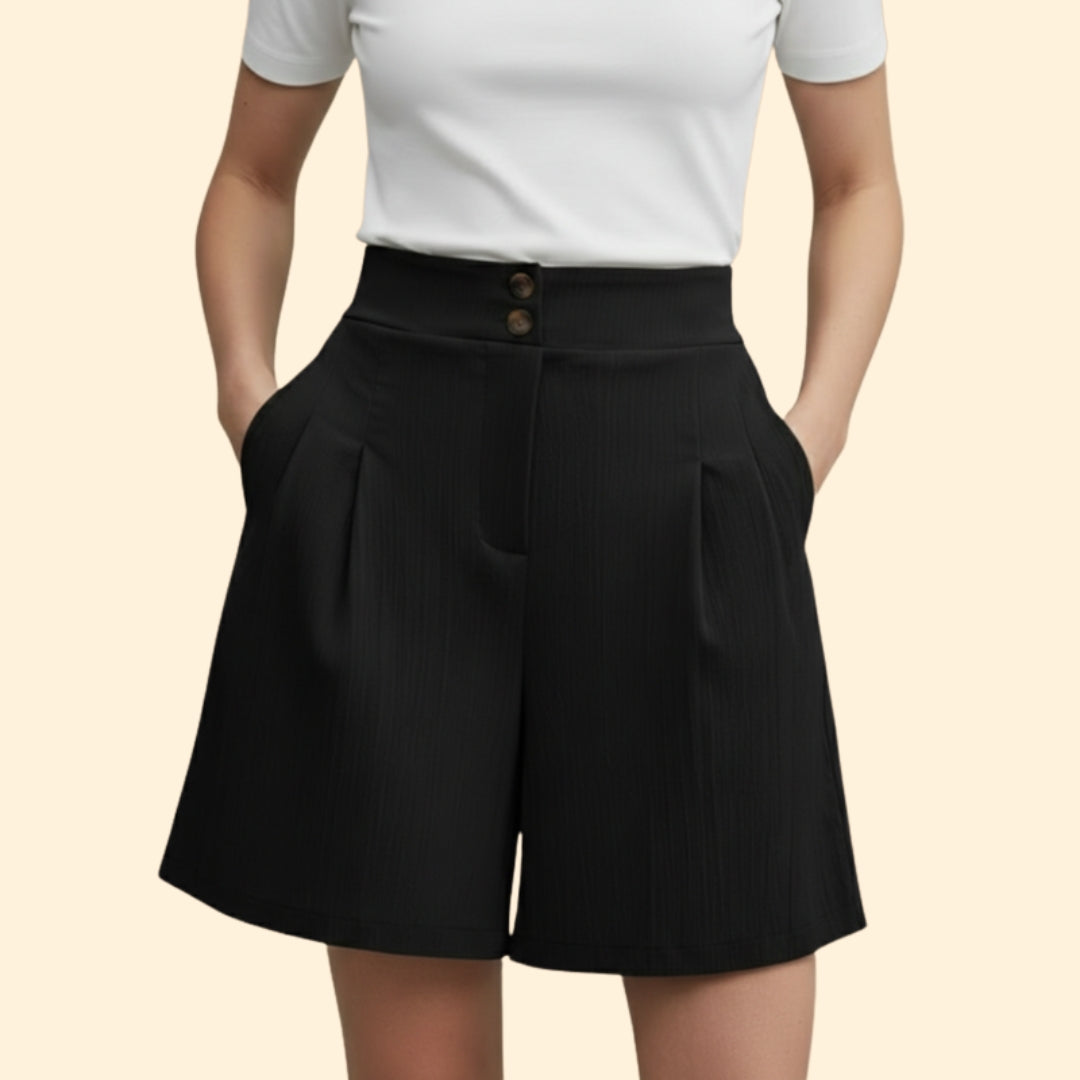 Women's Buttoned Pleated Shorts