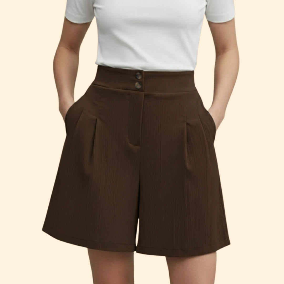 Women's Buttoned Pleated Shorts