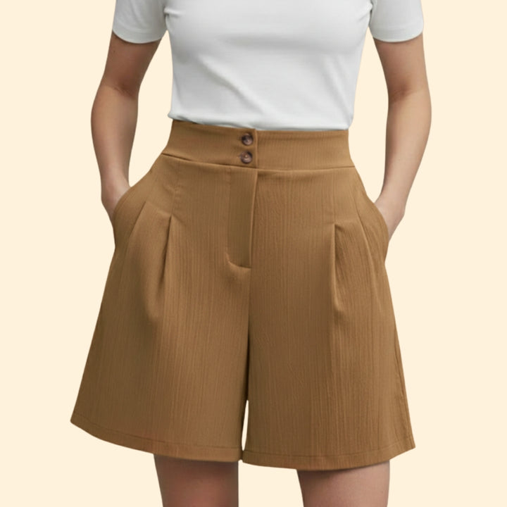 Women's Buttoned Pleated Shorts