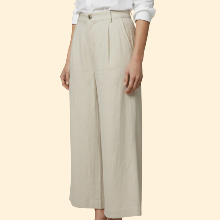 Women's Chic Cropped Trousers