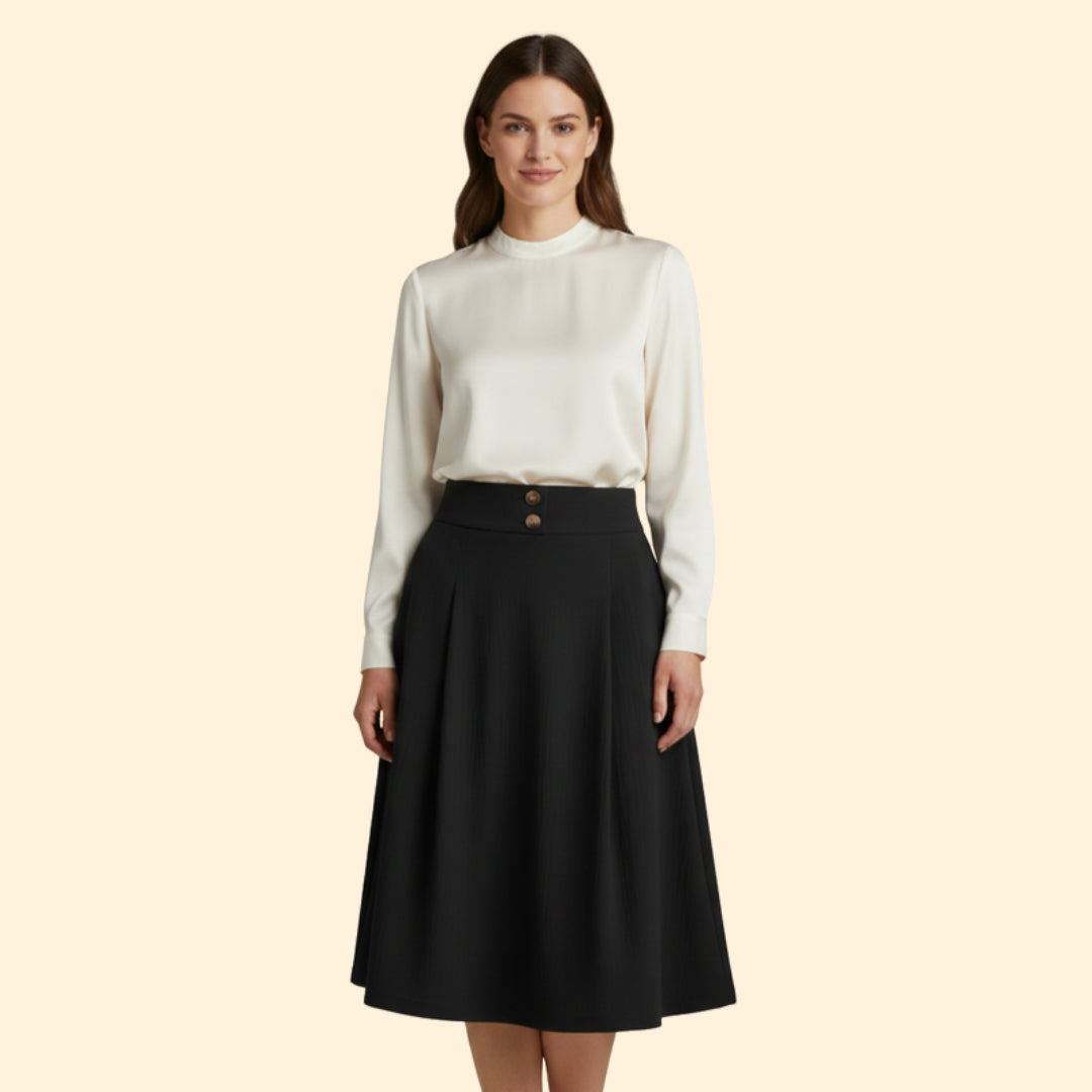 Women's Chic Pleated Shorts