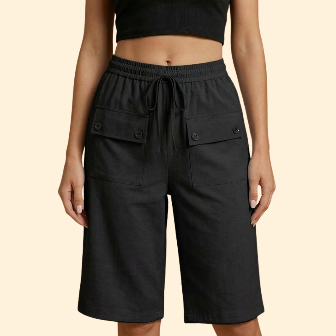 Women's Chic Pocketed Shorts