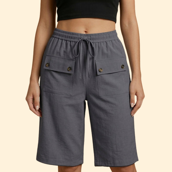 Women's Chic Pocketed Shorts