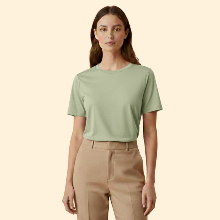 Women's Classic Style T-shirt