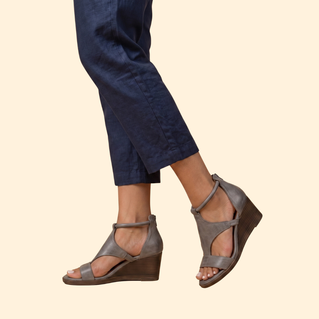 Women's Cushioned T-Strap Sandals