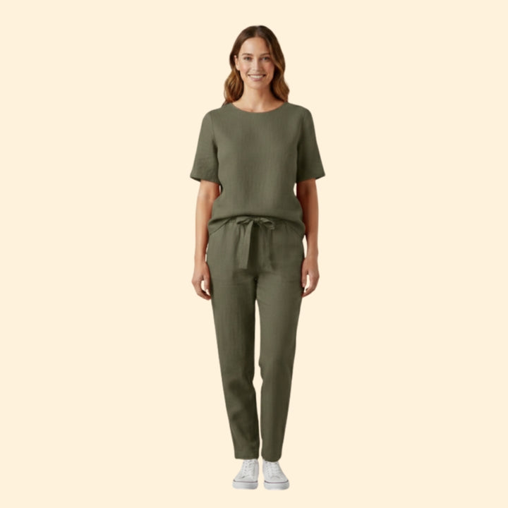 Women’s Effortless Lounge Look