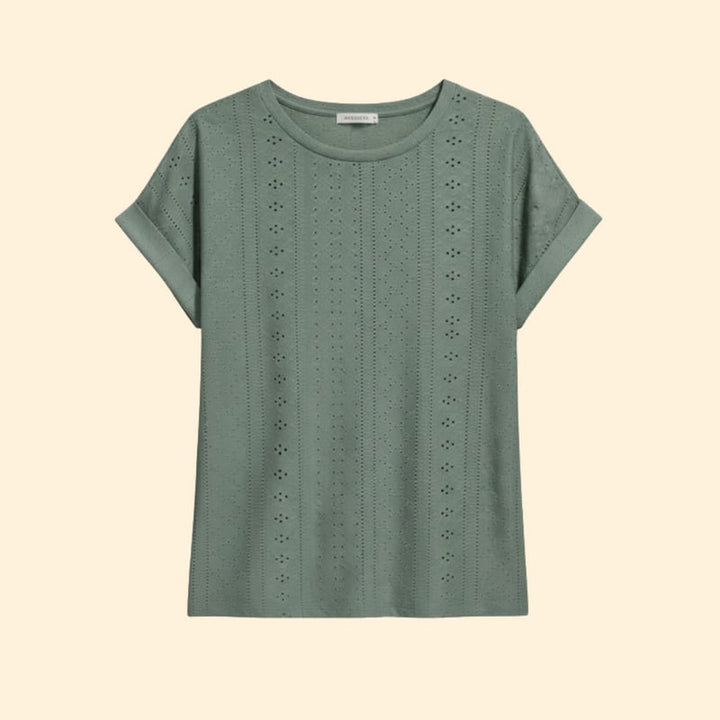 Women's Effortless Style Tee