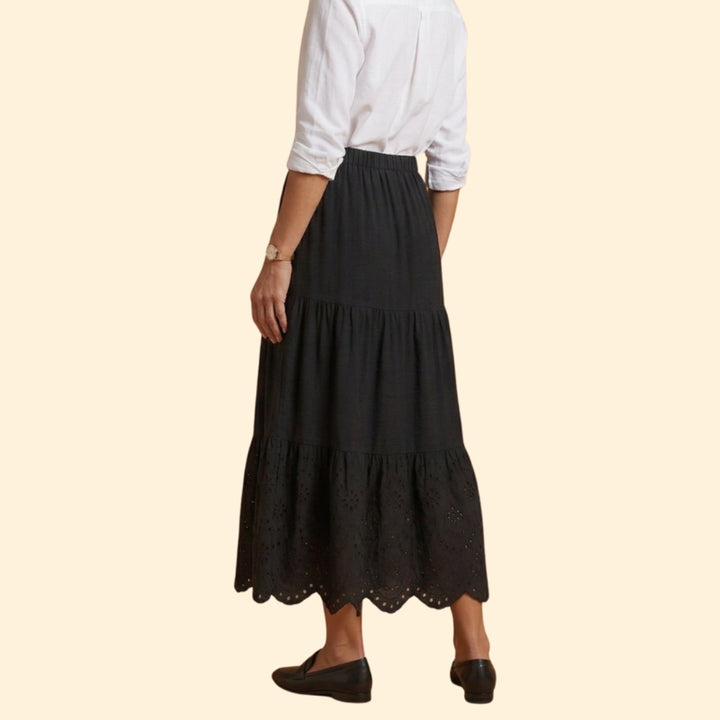 Women's Elegant Eyelet Skirt