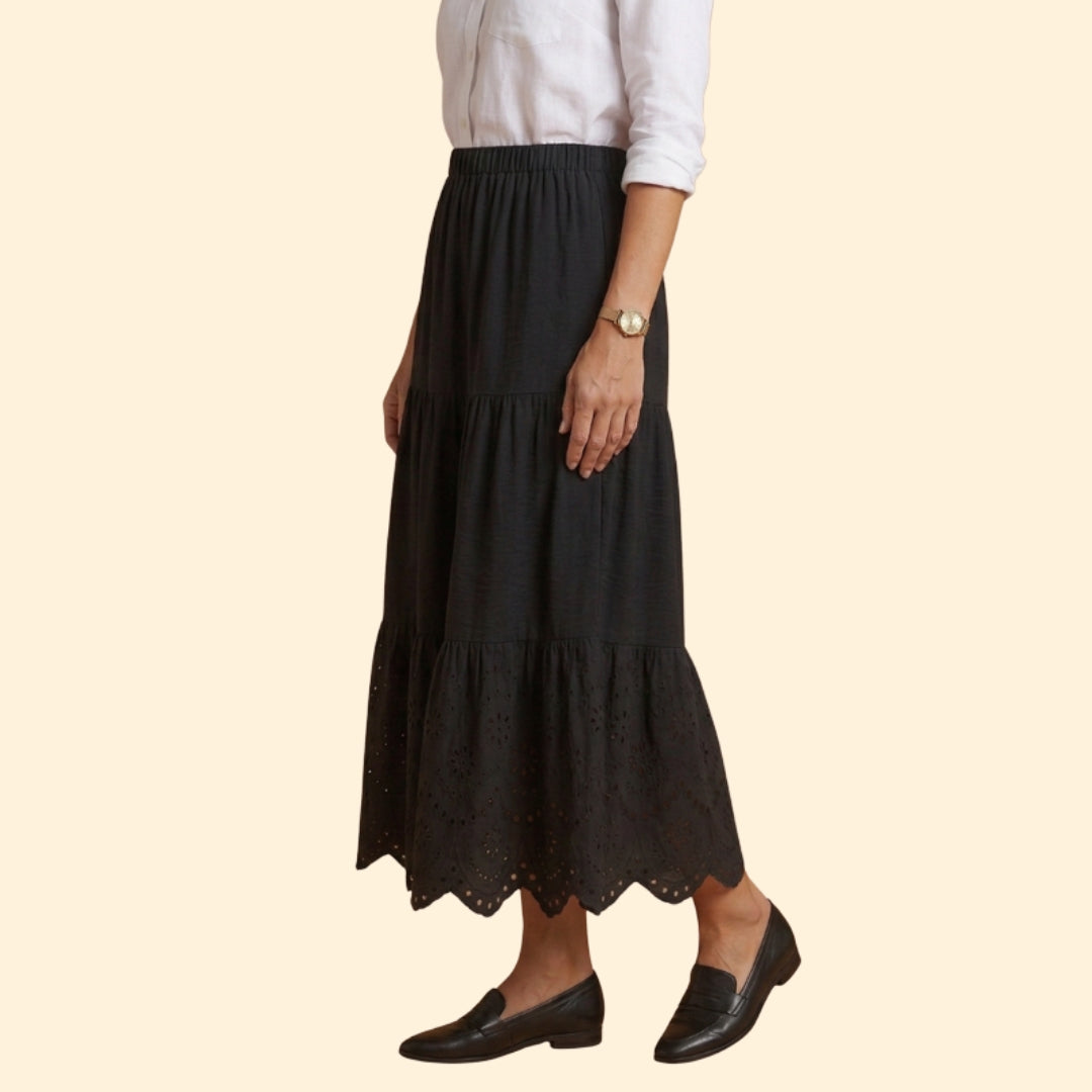 Women's Elegant Eyelet Skirt