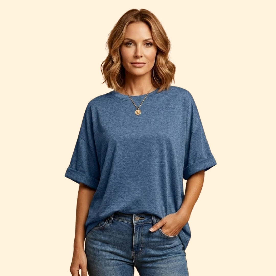 Women's Oversize T-Shirt with Round Neck and Cuffed Sleeves