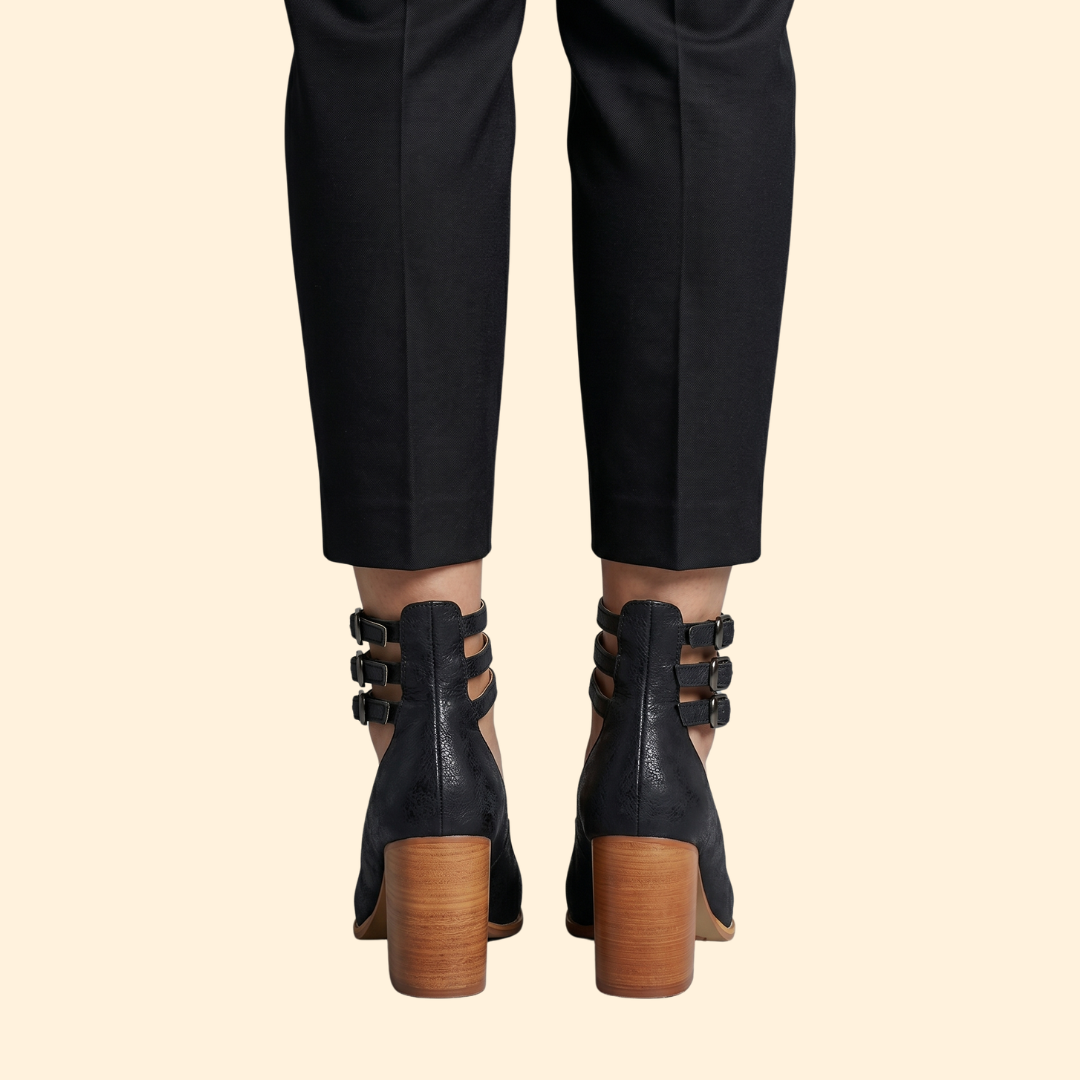 Women's Smooth Sandals with Heel