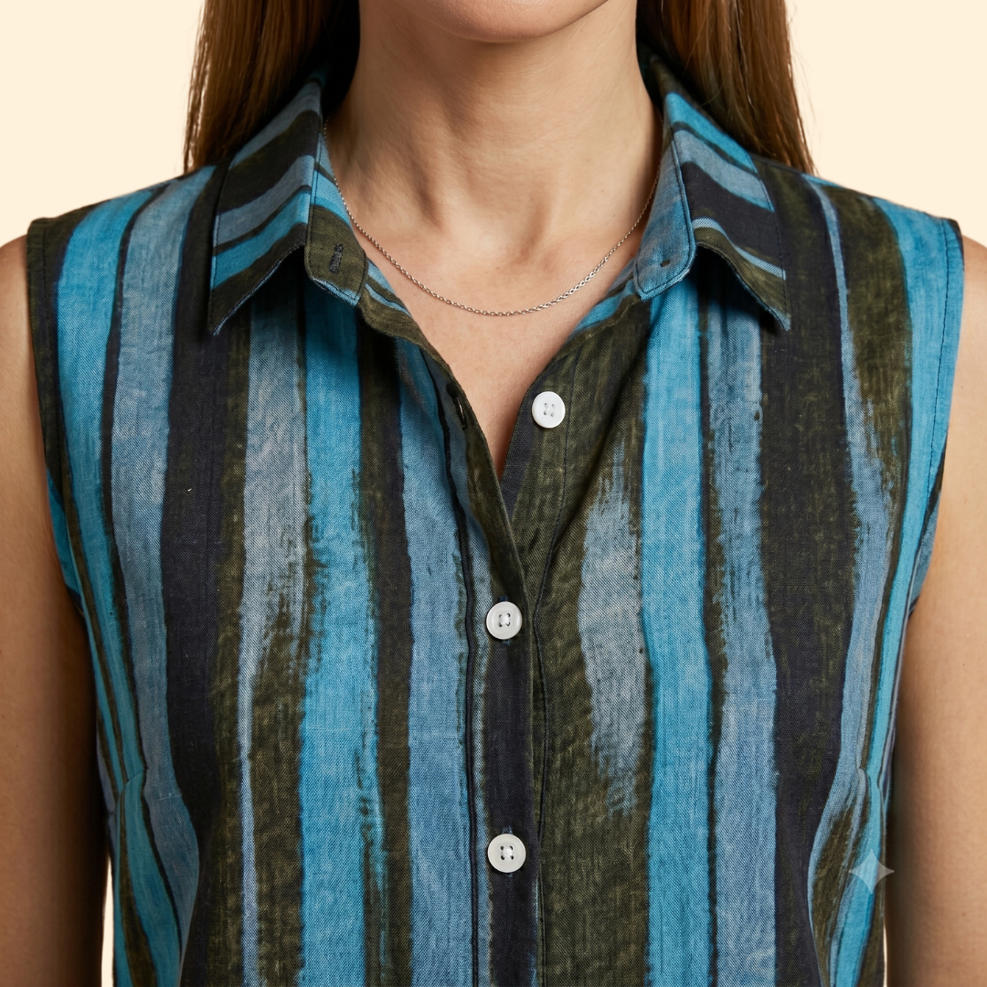 Women's classic sleeveless button-down blouse Sleeveless cut for Office Wear